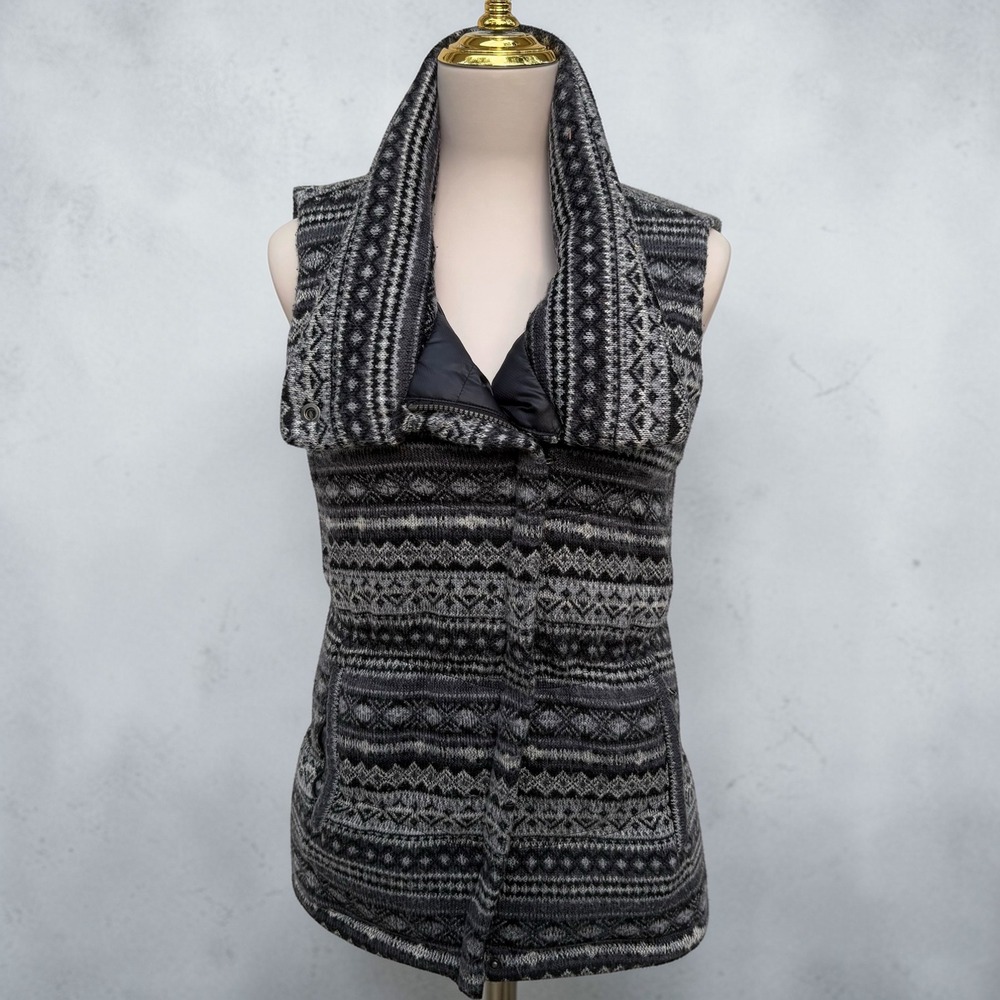 Athleta Fair Isle Goose Down Puffer Vest Grey Black Sm Atheisure Full Zip Ski